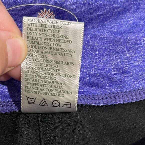 Tangerine Black Capri Leggings - Size Small - Picture 4 of 11